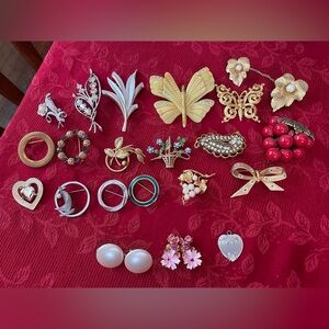 Assorted Jewelry